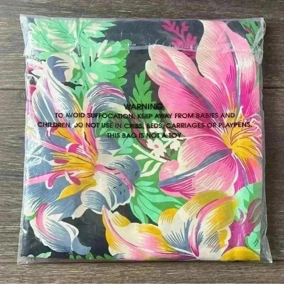 WALTER BAKER Corsica Sarong in Grand Magnolia Floral. One Size, Love Island Vibe - Picture 8 of 11